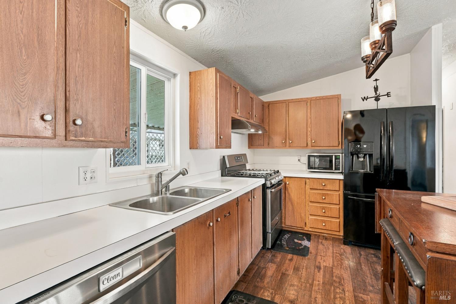 1138 Broadleaf Lane Windsor CA 95492