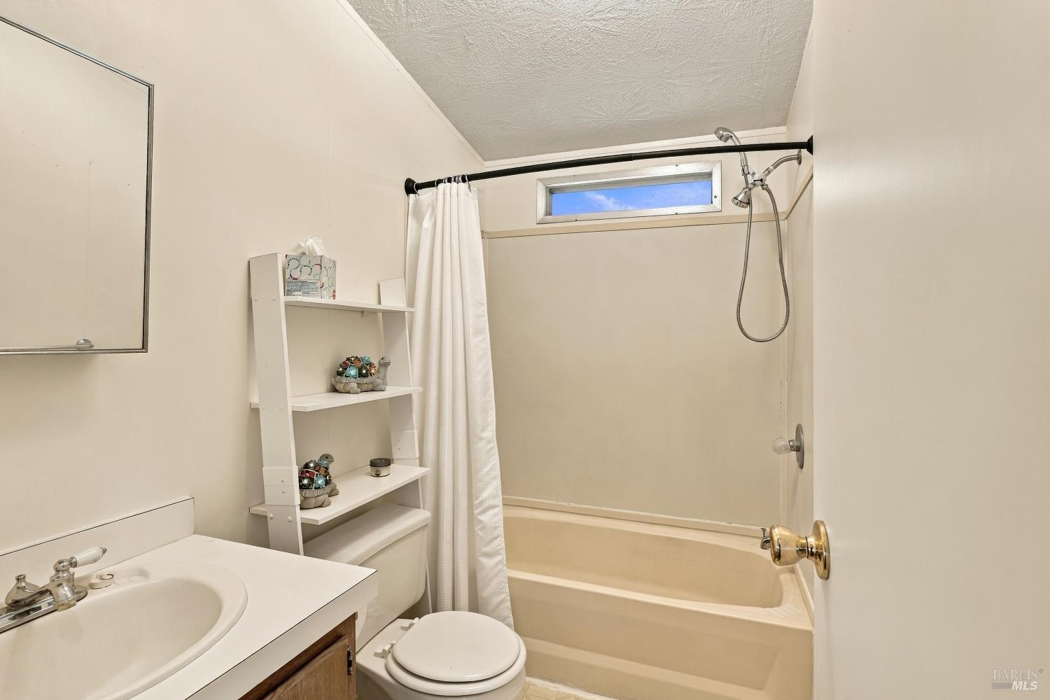 1138 Broadleaf Lane Windsor CA 95492