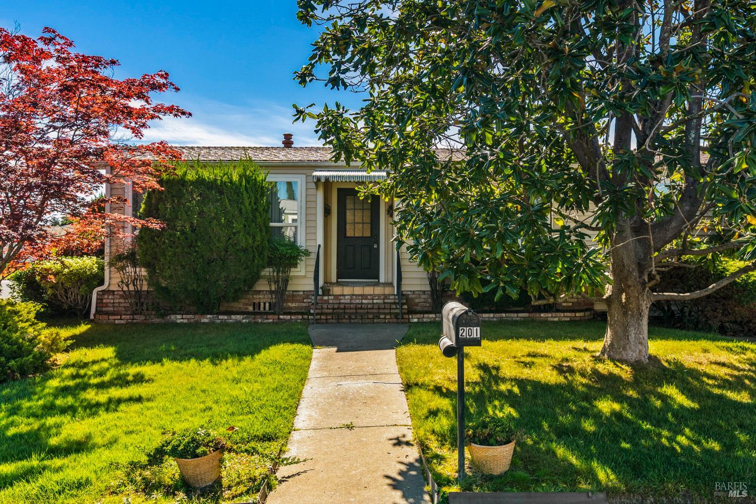 201 Shirley Court Napa CA 94558
