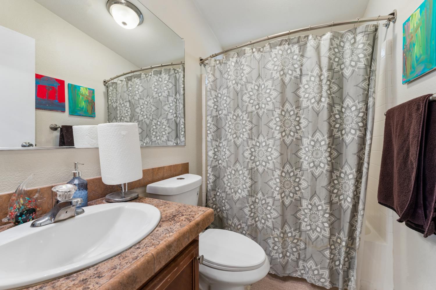 6709 Capital Circle Sacramento CA 95828