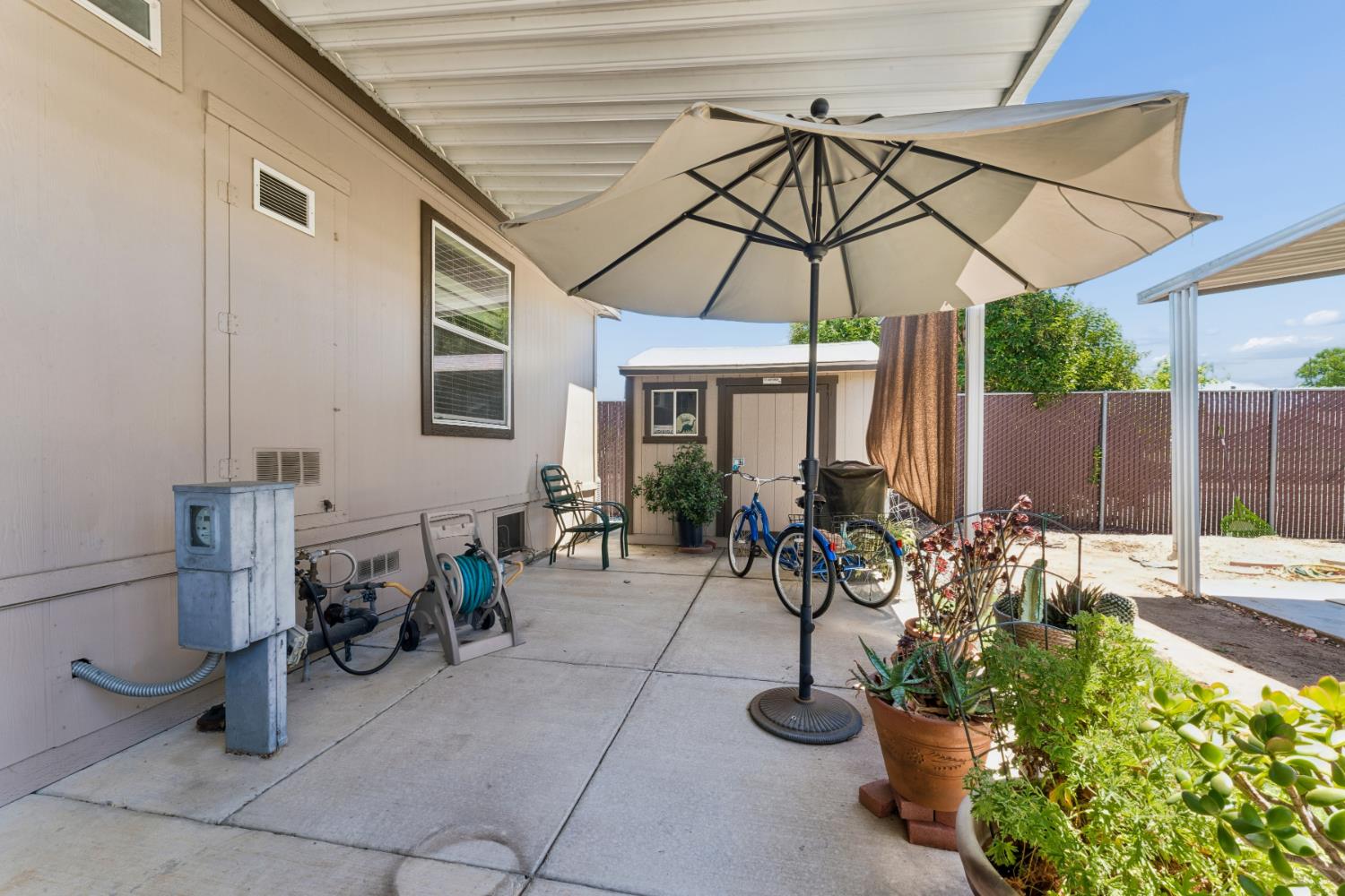 6709 Capital Circle Sacramento CA 95828