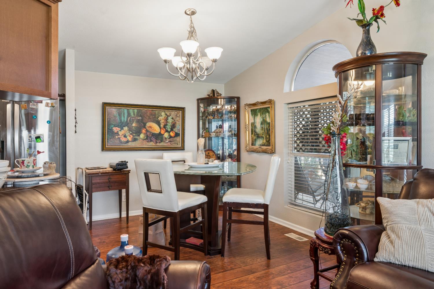 6709 Capital Circle Sacramento CA 95828
