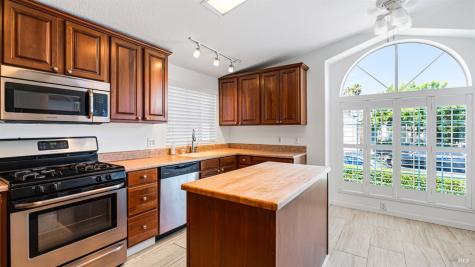 291 Paseo Bolivar Sonoma CA 95476