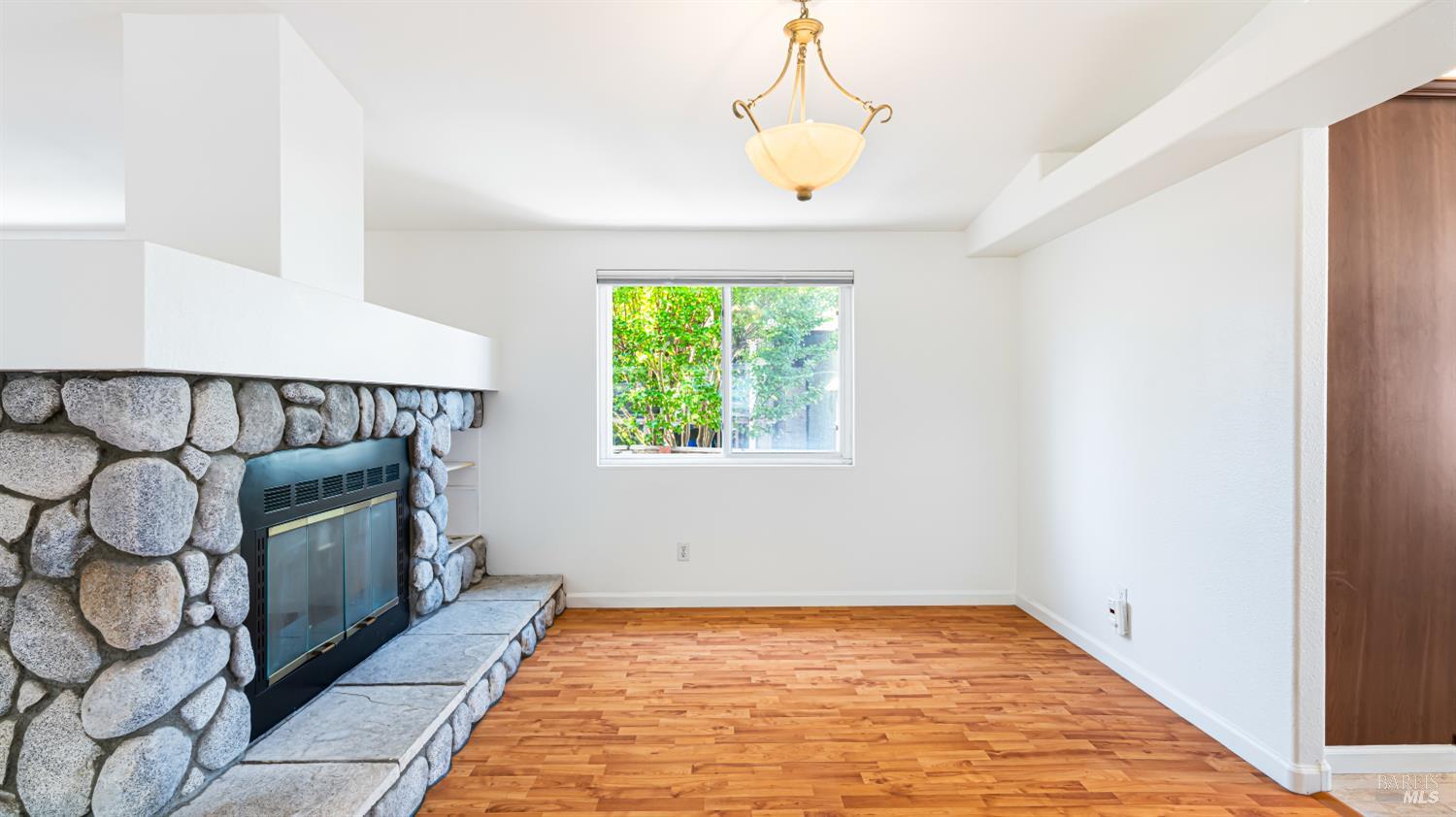 291 Paseo Bolivar Sonoma CA 95476