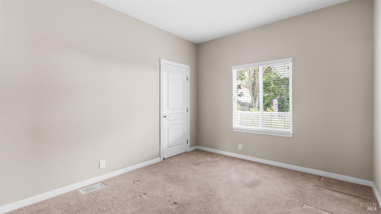 88 Oakwood Drive Petaluma CA 94954