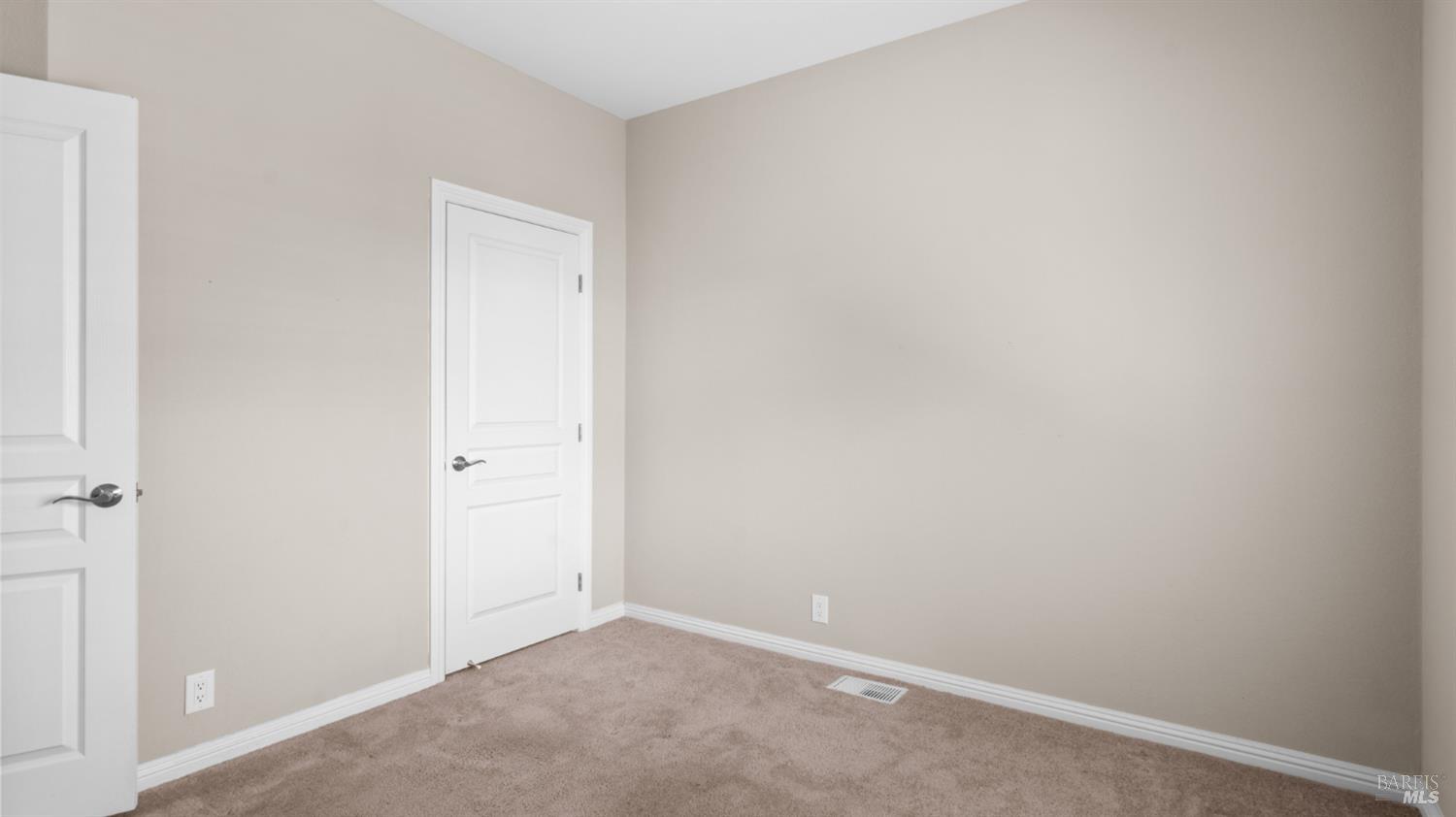 88 Oakwood Drive Petaluma CA 94954