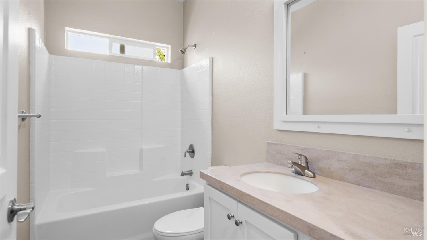 88 Oakwood Drive Petaluma CA 94954