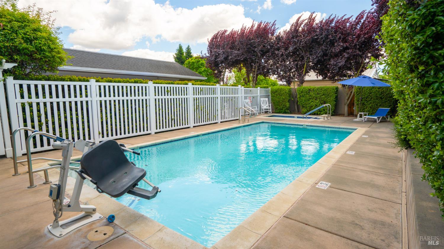 88 Oakwood Drive Petaluma CA 94954