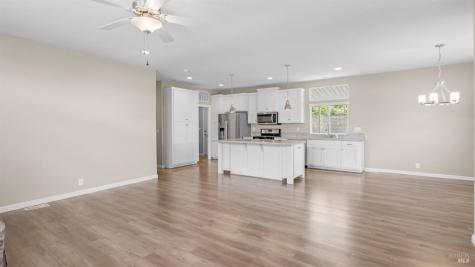 88 Oakwood Drive Petaluma CA 94954
