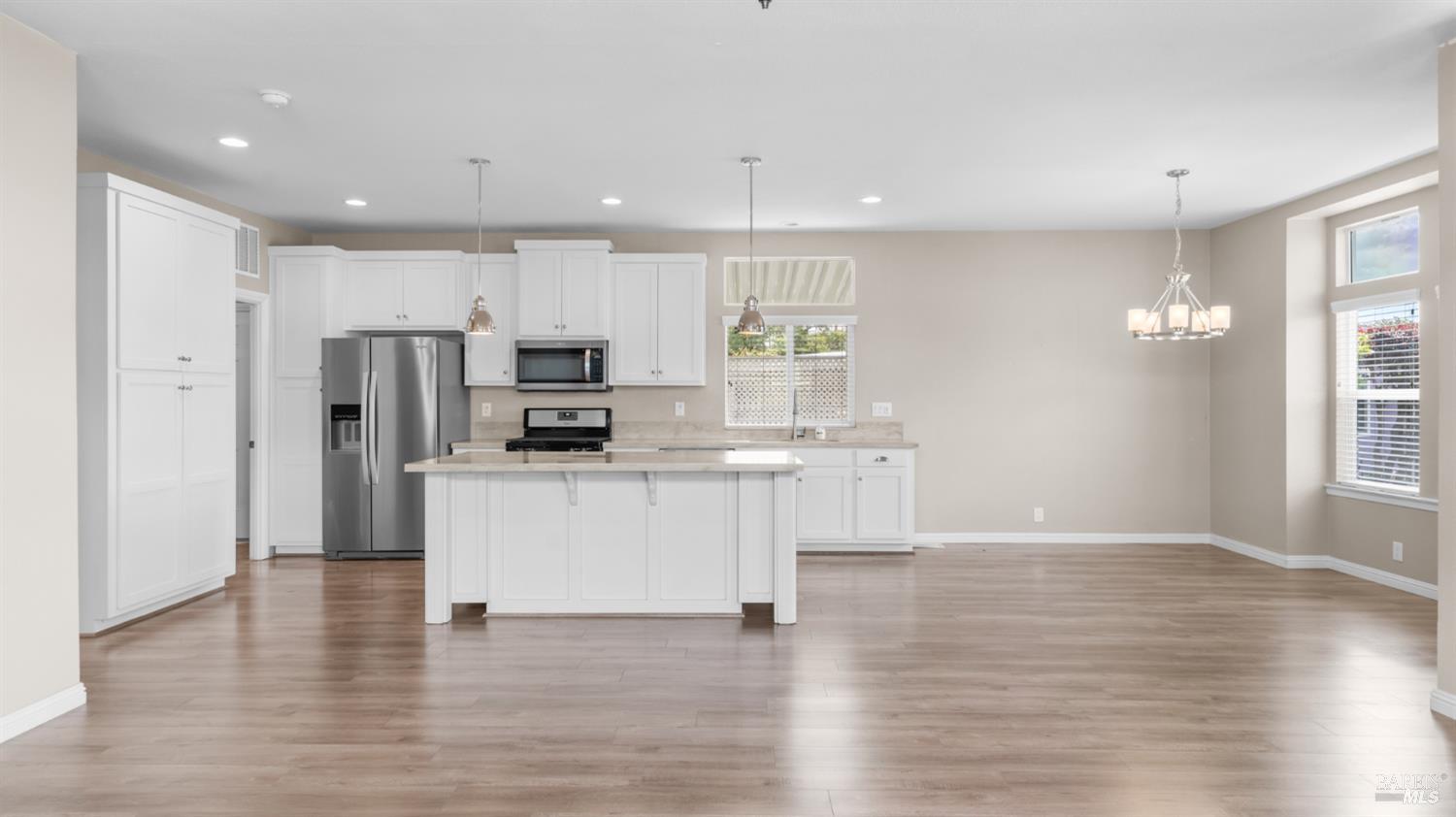 88 Oakwood Drive Petaluma CA 94954