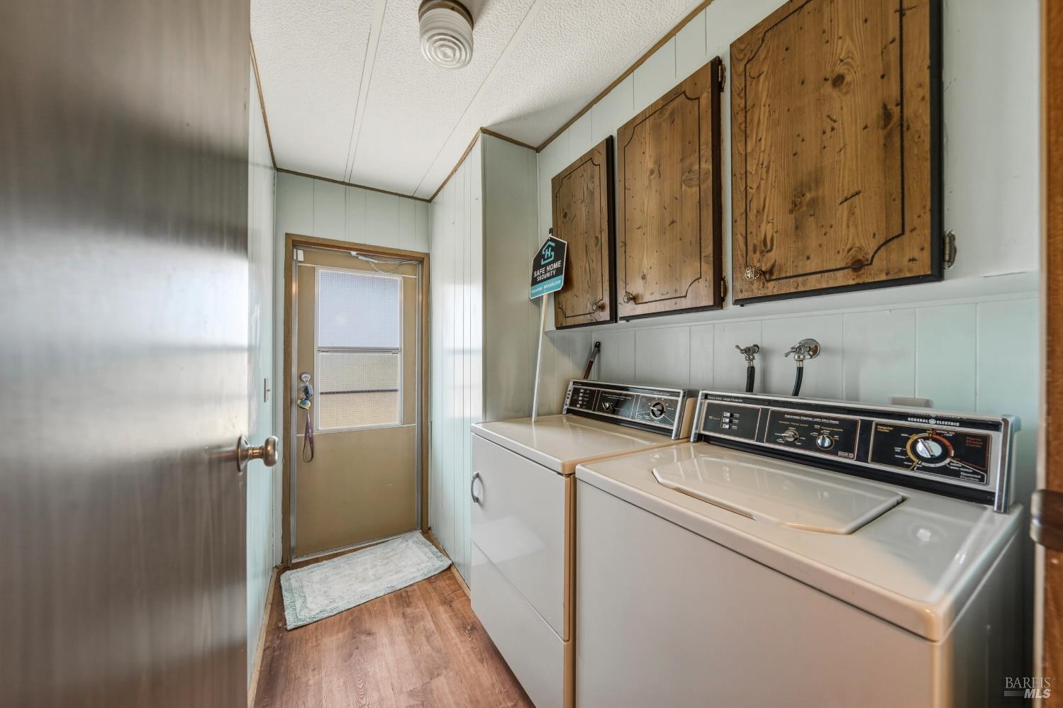 13902 Apple Lane Clearlake Oaks CA 95423