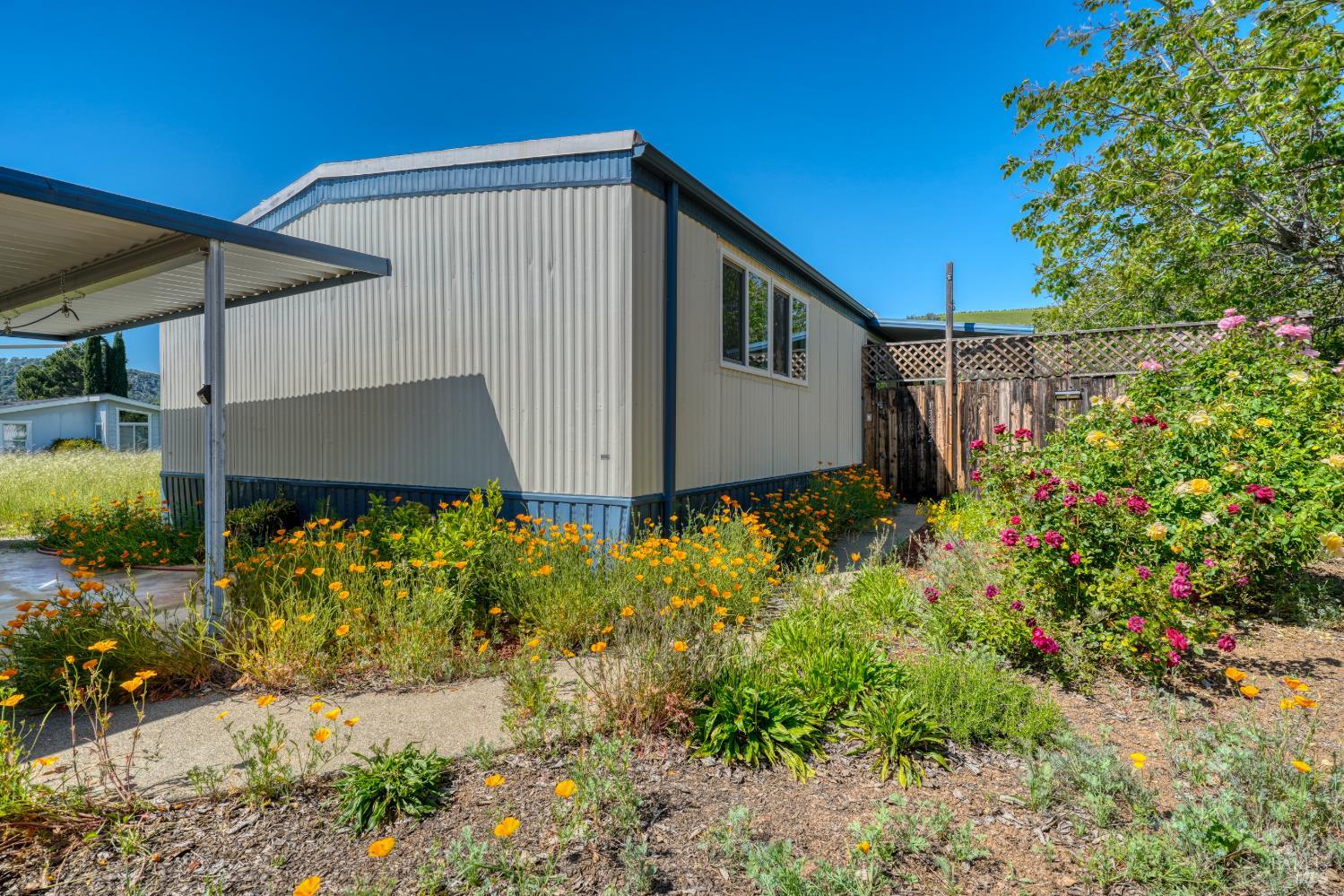 13902 Apple Lane Clearlake Oaks CA 95423