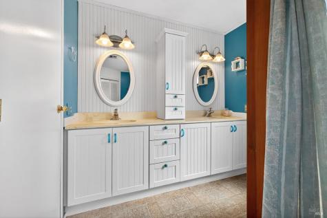 82 Circulo Rosalia Court Rohnert Park CA 94928