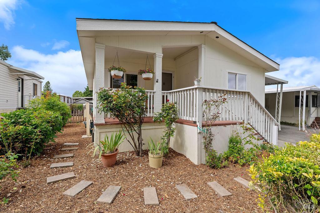 6800 N Redwood Avenue Sebastopol CA 95472