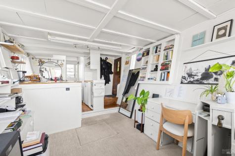 12 S 40 Dock Sausalito CA 94965