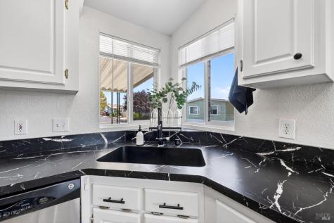 146 Stratford Way Santa Rosa CA 95401