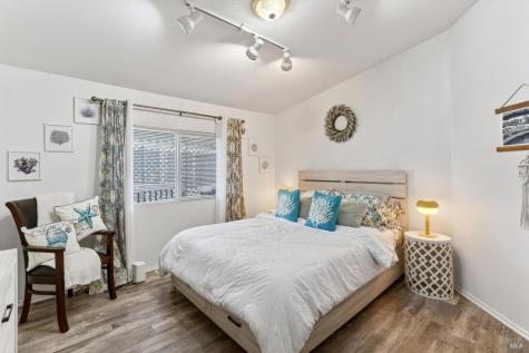 146 Stratford Way Santa Rosa CA 95401