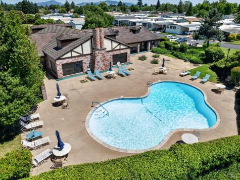 146 Stratford Way Santa Rosa CA 95401