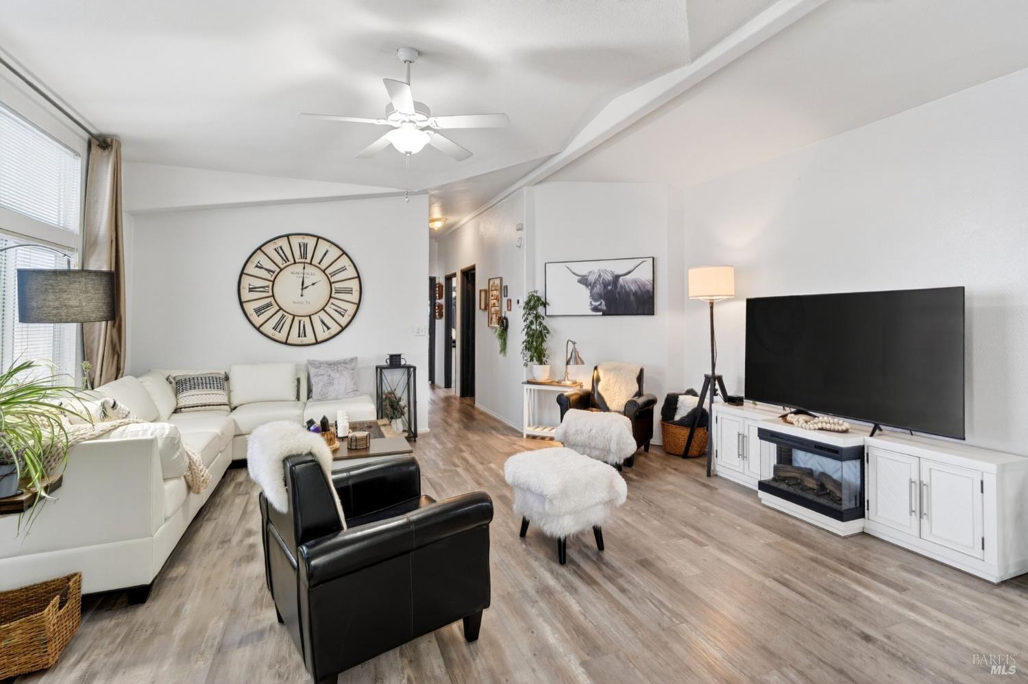 146 Stratford Way Santa Rosa CA 95401