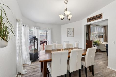 146 Stratford Way Santa Rosa CA 95401