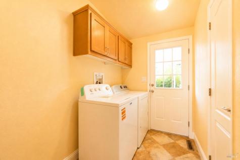 61 Shamrock Circle Santa Rosa CA 95403