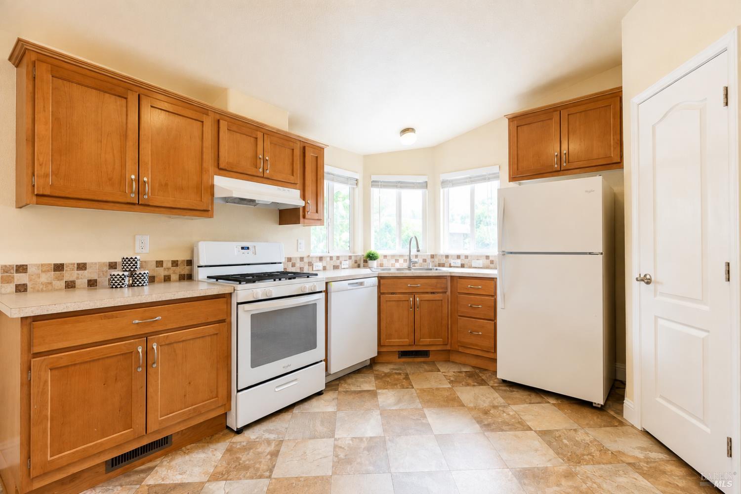 61 Shamrock Circle Santa Rosa CA 95403