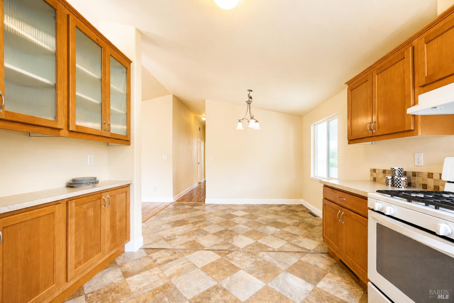 61 Shamrock Circle Santa Rosa CA 95403