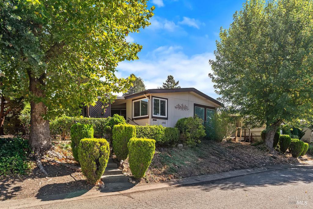 105 Glenoak Court Santa Rosa CA 95409