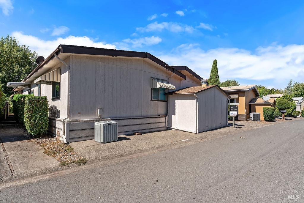 105 Glenoak Court Santa Rosa CA 95409