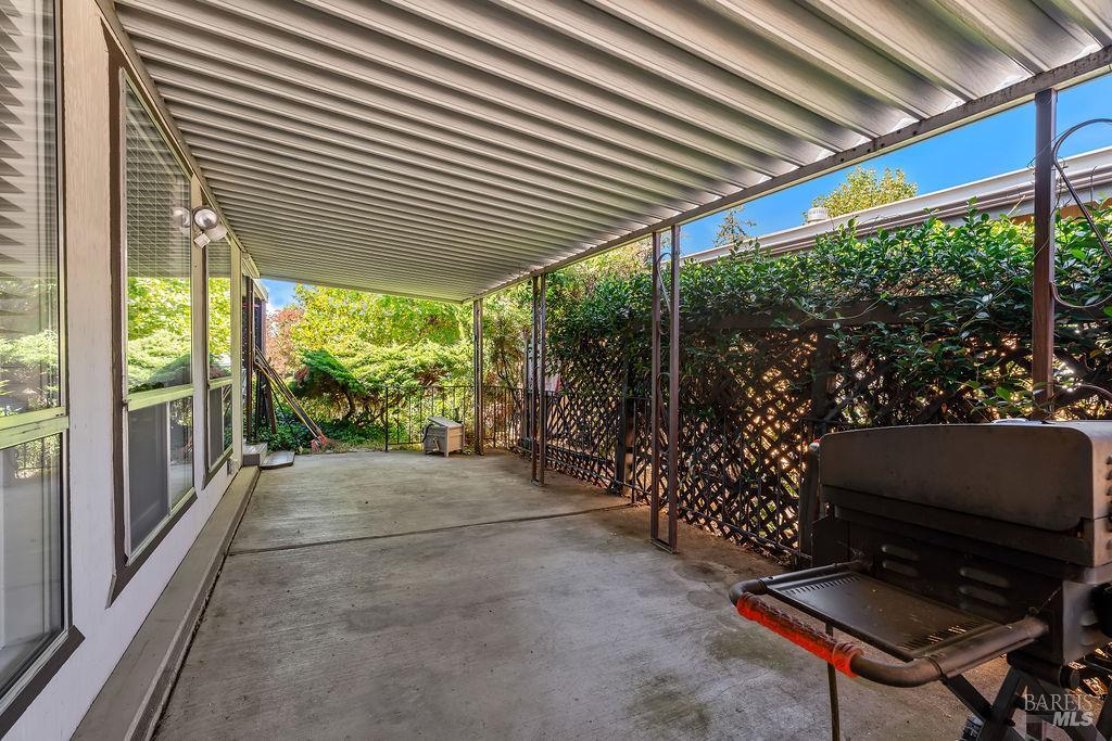 105 Glenoak Court Santa Rosa CA 95409