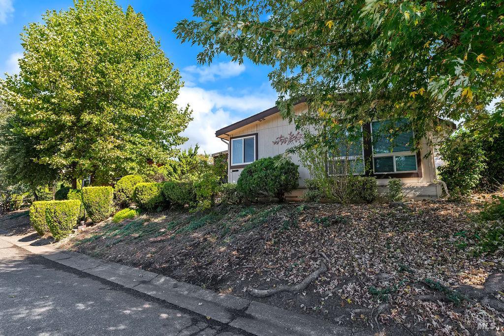 105 Glenoak Court Santa Rosa CA 95409