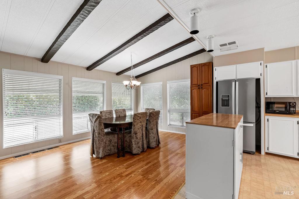 105 Glenoak Court Santa Rosa CA 95409