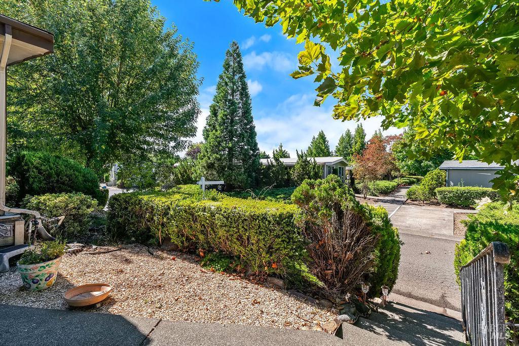 105 Glenoak Court Santa Rosa CA 95409
