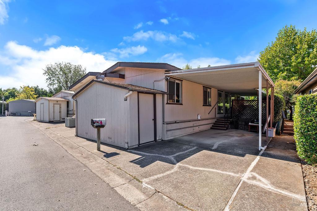105 Glenoak Court Santa Rosa CA 95409