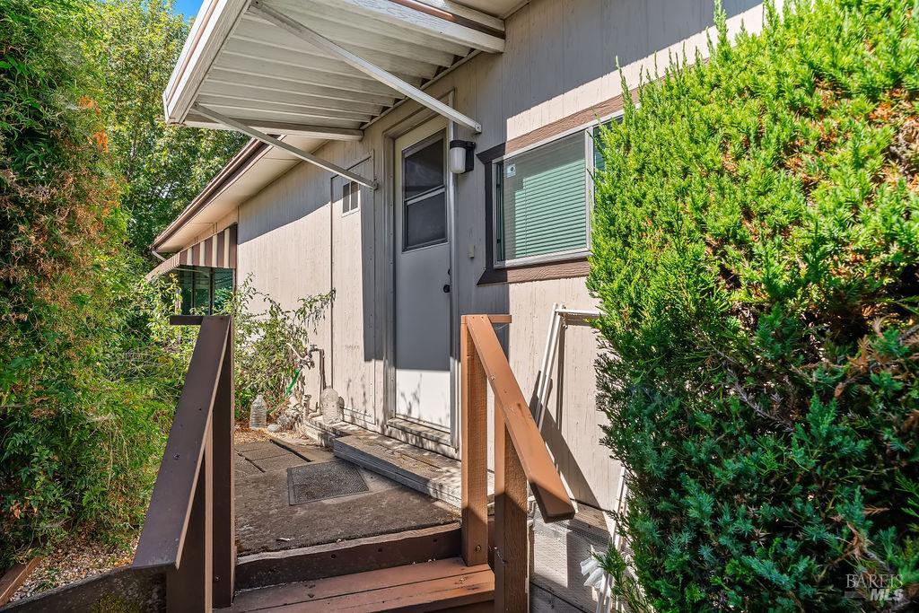 105 Glenoak Court Santa Rosa CA 95409
