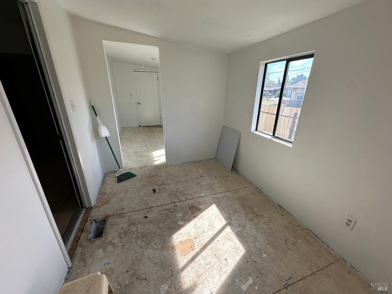 12880 4th. Street Clearlake Oaks CA 95423