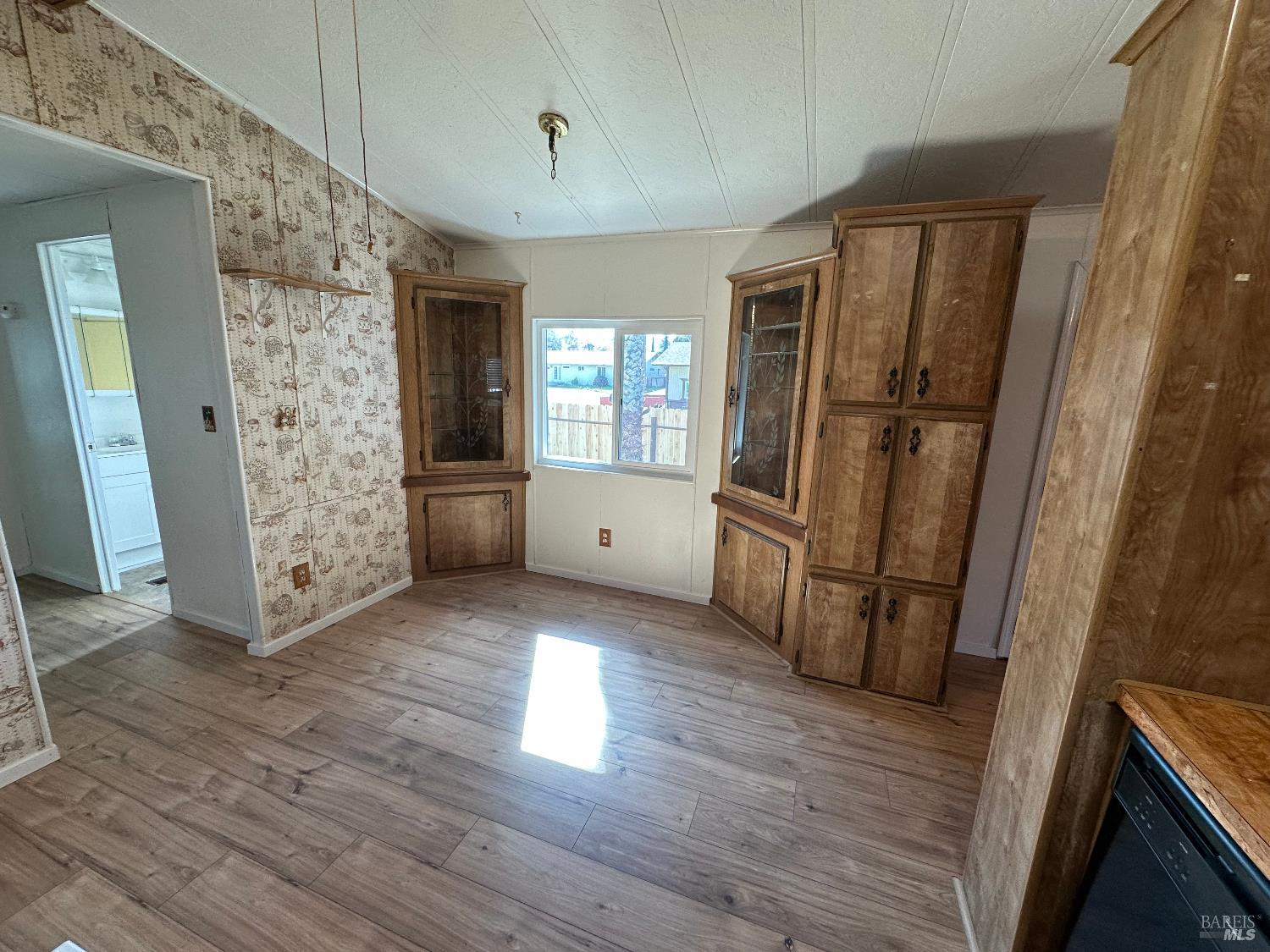 12880 4th. Street Clearlake Oaks CA 95423