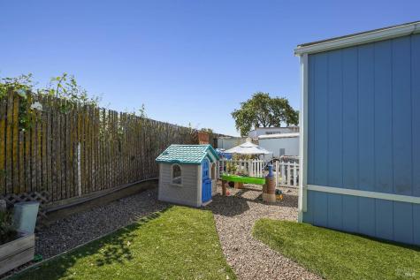 324 Pear Lane Santa Rosa CA 95407