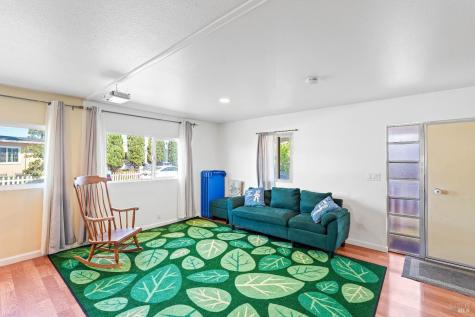 324 Pear Lane Santa Rosa CA 95407