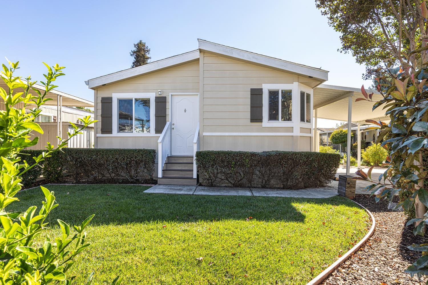 20 Oakwood Drive Petaluma CA 94954