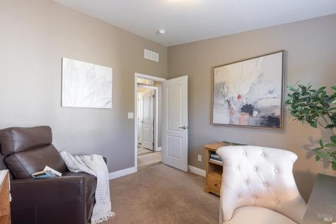 20 Oakwood Drive Petaluma CA 94954