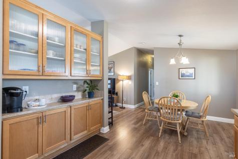 20 Oakwood Drive Petaluma CA 94954