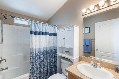 20 Oakwood Drive Petaluma CA 94954