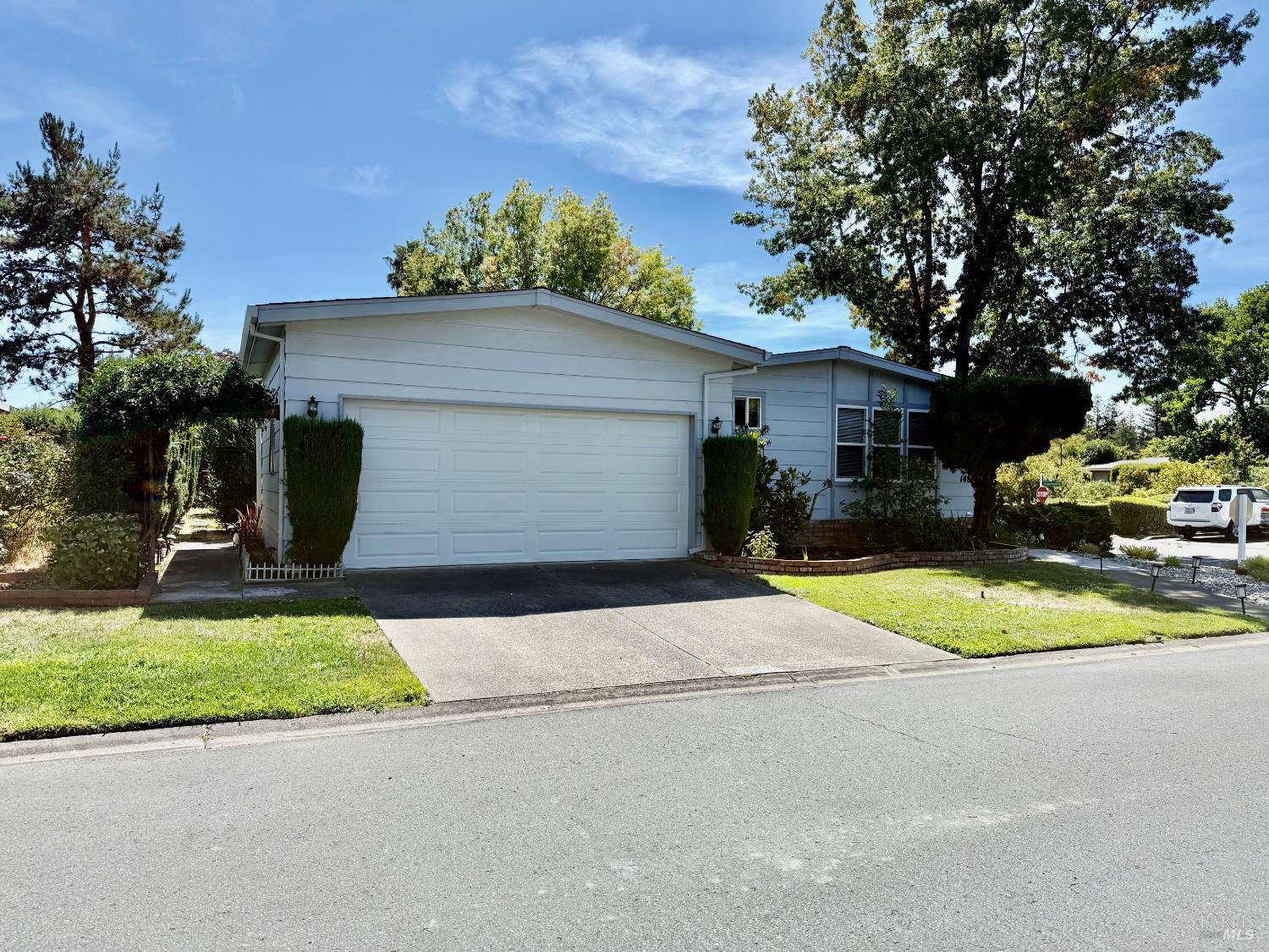 1945 Piner Road Santa Rosa CA 95403
