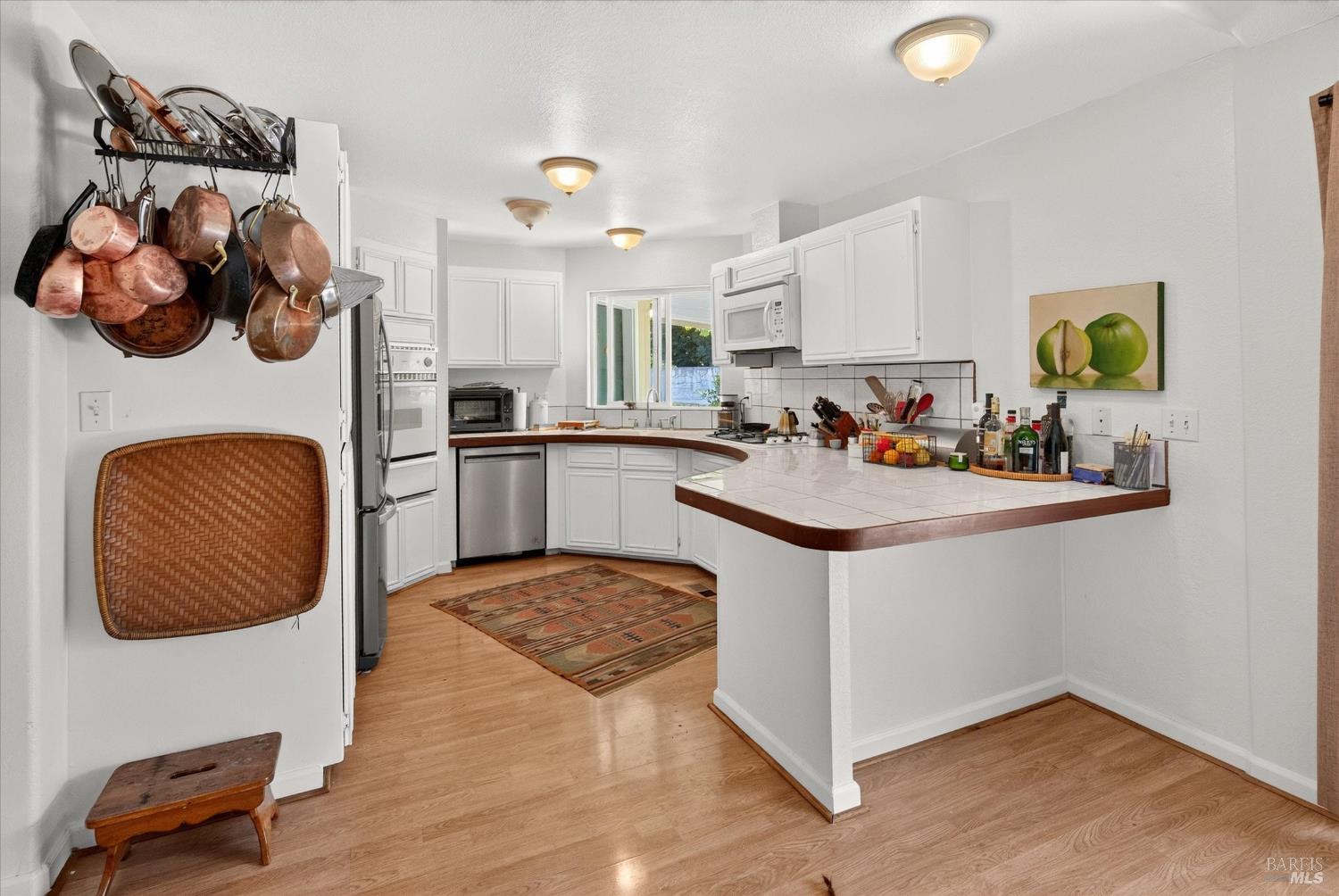 21 Redondo Court St. Helena CA 94574