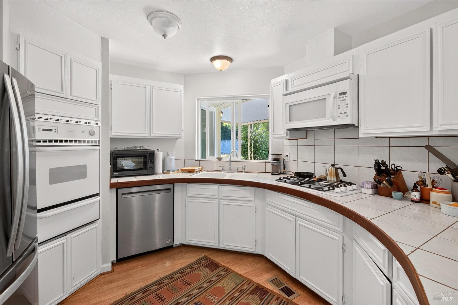 21 Redondo Court St. Helena CA 94574
