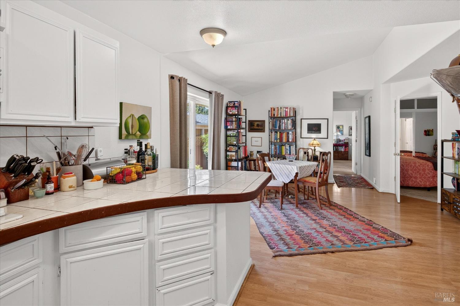 21 Redondo Court St. Helena CA 94574