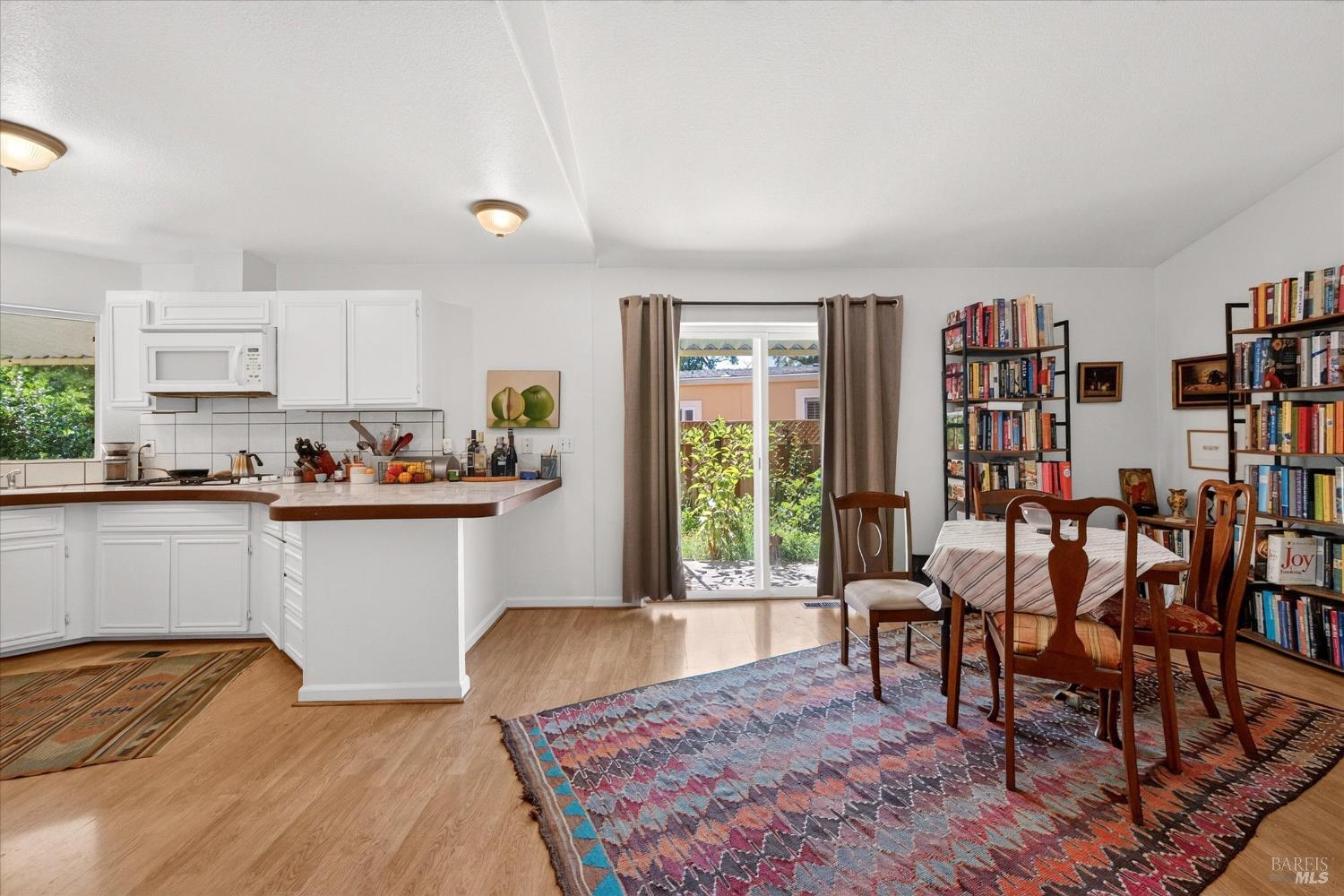 21 Redondo Court St. Helena CA 94574