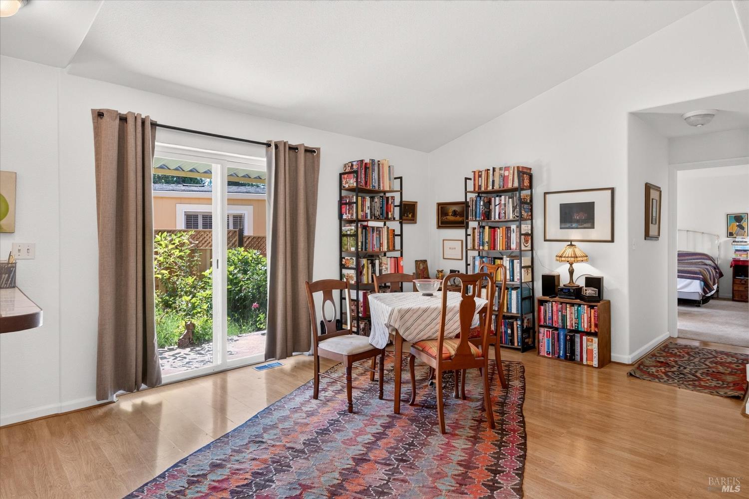 21 Redondo Court St. Helena CA 94574