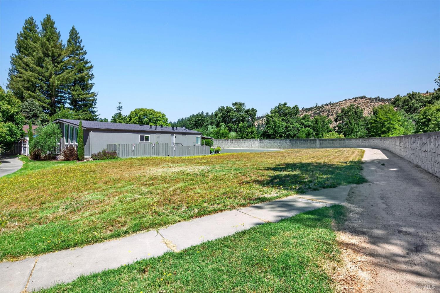 21 Redondo Court St. Helena CA 94574